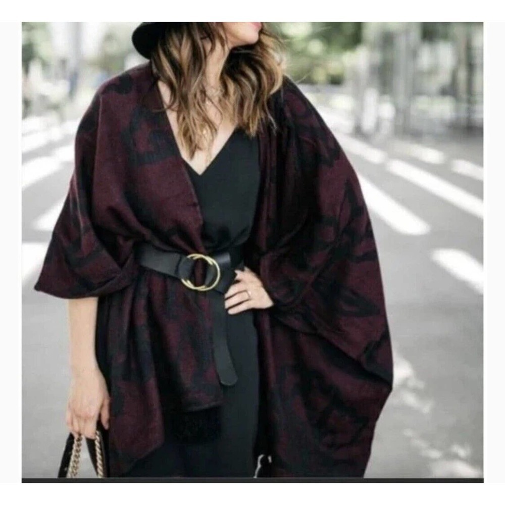 Cleobella Burgundy Sevigny Capelet Poncho Cape Wrap Tassels OSFM